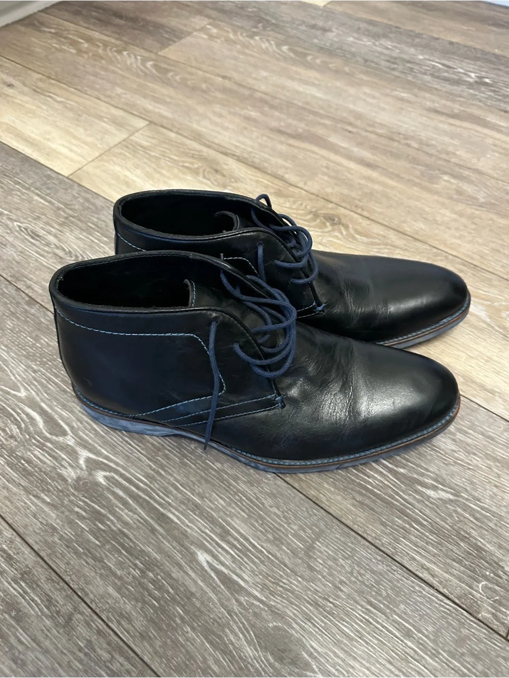 Donald J Pliner Elio Black Leather Chukka Boots